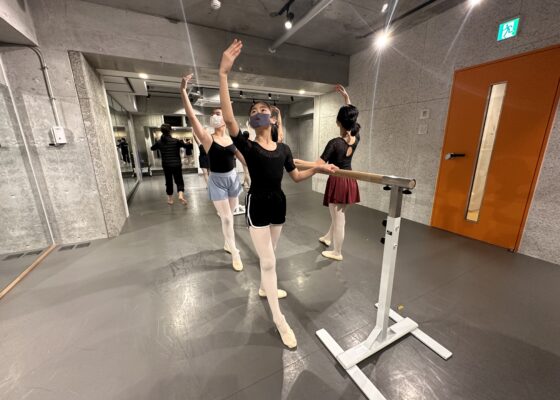 ダンスの種類を学ぼう②|バレエ系ダンスの起源と特徴【クラシック・モダン・コンテンポラリー】